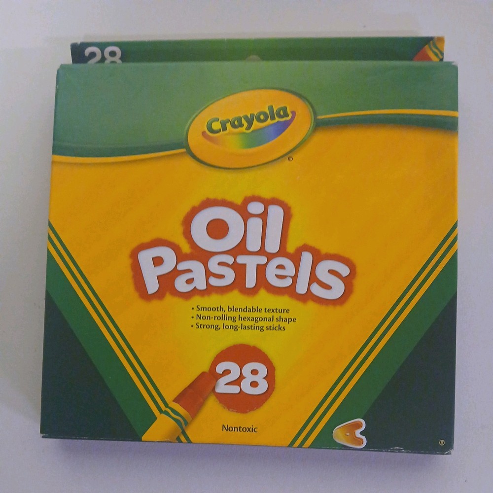 Crayola Oil Pastels 28 Color Set Made in Korea