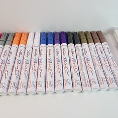 21 Overseas paint markers w/ 2 sets of Hello Artist fineliner pens