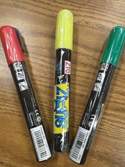3 ZIG markers Red Yellow and Green Wet Erase chisel Markers 6mm PMA 550Z Japan