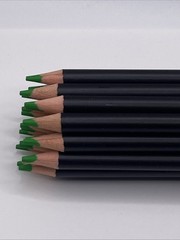 028 LIGHT GREEN (20 Count) – Soucolor Colored Pencils – 4.0 mm Soft Core