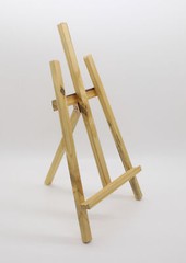 Wood Easel for Countertop Use, Standard Tripod Design, 7.5 x 16.5 – Natural 1946