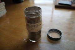 Daniel Smith Artist’s Dry Pigment pale gold Powder 4 Ounce Jar Bottle