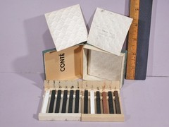 Vintage Conte a Paris Crayons No. 2 / No. 200 : 12 pieces unused