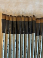 Lot of 16 Simply Simmons Level 1 Acrylic Paint Brushes – Short Handle, Size 1/2”