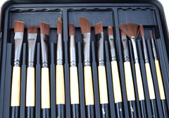 Giorgione 12 Pc Nylon Paint Brush Set With Different Tips and Sizes in Metal Box
