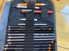 32 Pcs Derwent, Royal, Prismacolor & Tombow Pencils Kit Graphite Charcoal Roll