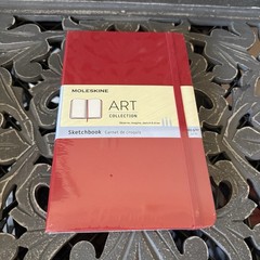 Moleskine Art Sketchbook Red 5×8 Hardcover 165gsm 104 Pages Elastic NEW