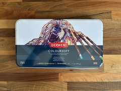 Derwent Coloursoft Set of 72 Pencils New Sealed Damaged Tin