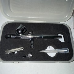 Airbrush Kit w/ Compressor, Air Brush Set, Paints, Cleaners, Hoses, Manuals New
