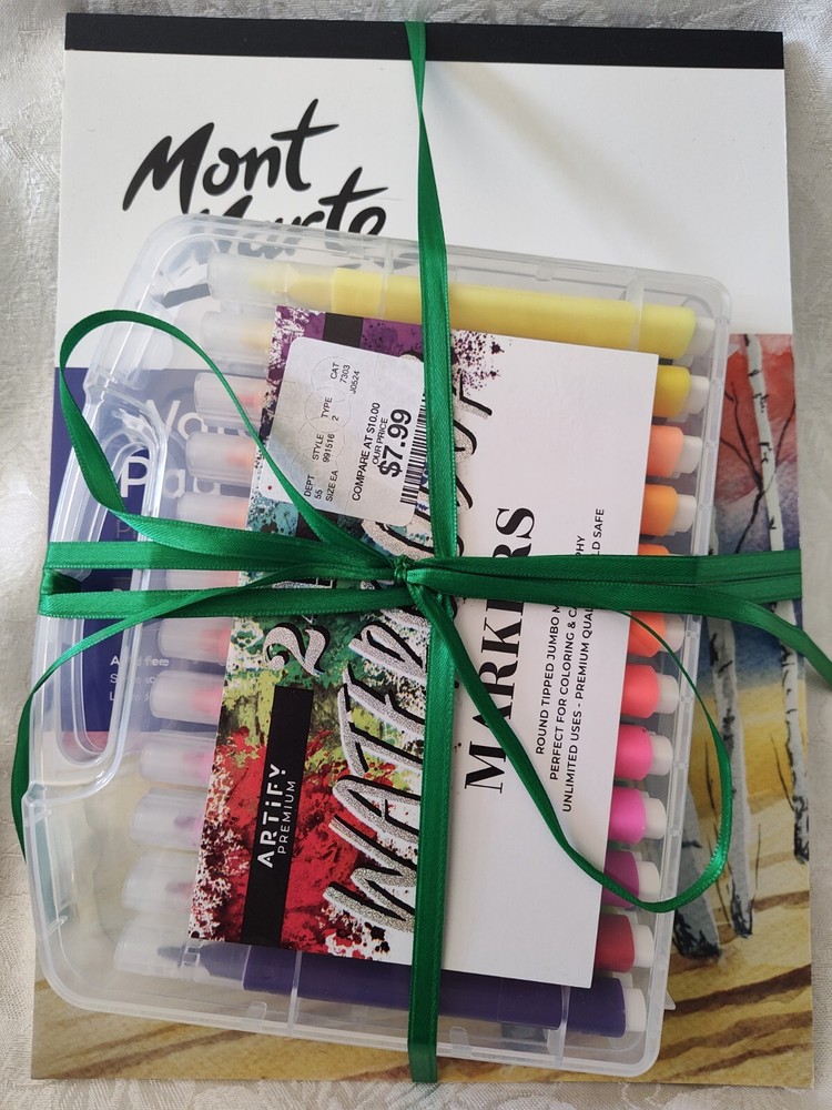 Mont Marte Watercolor Pad Acid Free With 24 ARTIFY Markers Premium Stock New