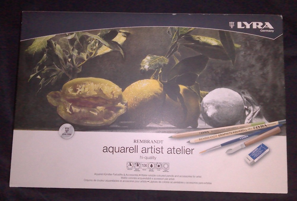 Lyra Rembrandt Aquarell Artist Pencils Set 100 + Accessories in Wooden Box