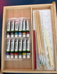 Artist Adjustable Wood Easel, Storage Drawer, Paint, Palet knife, Brushes