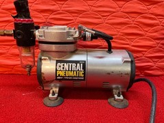 Used Central Pneumatic Oilless Airbrush Compressor 120Vac 60 Hz 58 Psi #69433