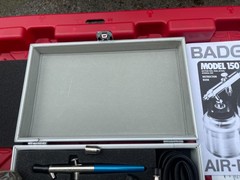 Badger Airbrush Kit 150-5, Lightly Used Clean Excellent Shape Made in USA