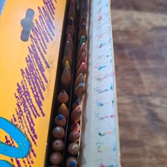 VTG 50 Crayola Super Spectrum Colored Pencils with Gold Silver Cerulean 1997