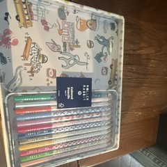 Roller Rabbit Colored Pencils 12 Count Multicolor Tin Box Colored Pencil/Crayon
