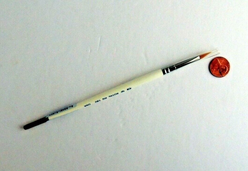 Royal Gold™ Triangular Gold Taklon Artist Paint Brush- ($9.99 – $15.49)