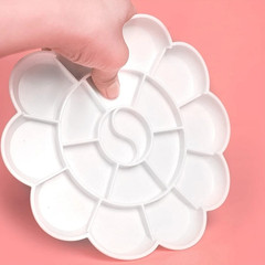 1 pc 18 Well Plastic Paint Palette Tray Flower Shape Artist Palette