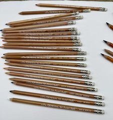General’s Pastel Chalk Art ✏️ Pencils Plus Charcoal And Carbon~Large Lot Of 26