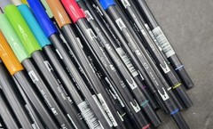 Tombow ABT Dual Brush Tip Marker Pens Lot of 80 Dynamic Strokes Fine Line (L4)