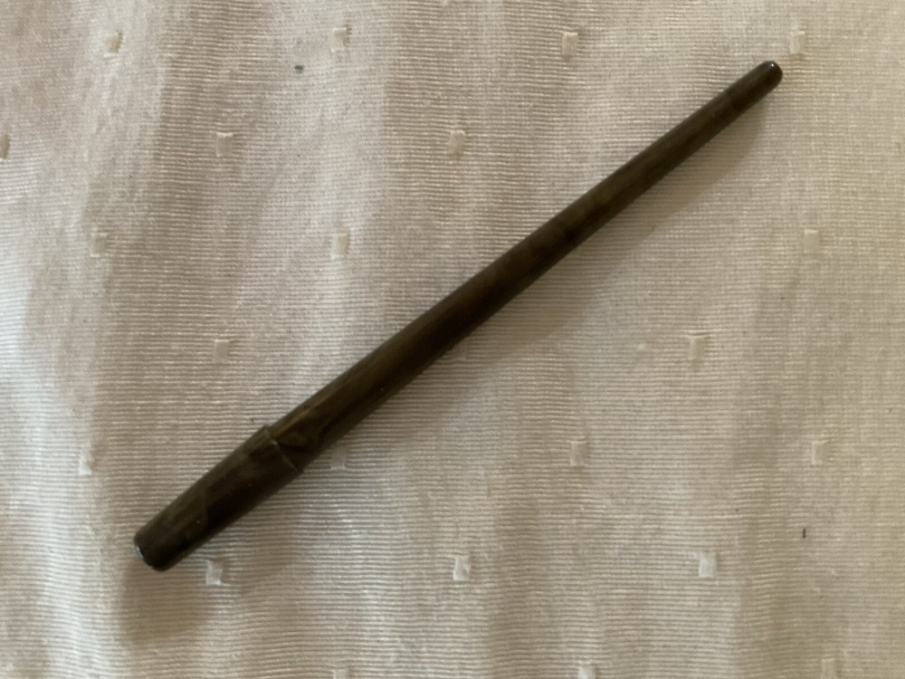 Hunts Crow Quill Holder Made in the USA Plastic 4-3/4″ long Good Condition