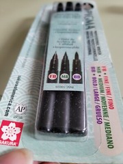 NEW/Sealed Sakura Pigma Professional Brush Pen Set, Black (Fine, Medium, Bold)