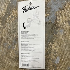 Fredrix Canvas Pliers: Extra Wide Sure Grip Serrated Jaws – Item #7400