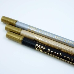 Kuretake Zig Gold and Silver pens Assortment Set, Professional Quality for Ar…