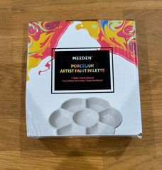 Meeden 7-Well Flower Porcelain Paint Palette 5 inch