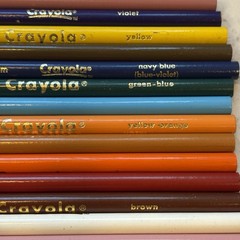 VTGE Crayola Colored Pencil Lot (114) 17 Retired/27 Uncommon/70 Other Late 90’s