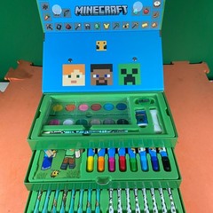 Minecraft 54 Piece Coloring Stationery Set – Art Case ONLY USED ONCE – PRISTINE