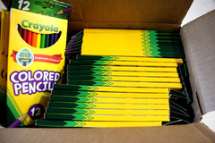 24 PACKS OF COLORED PENCILS CRAYOLA 12 EACH