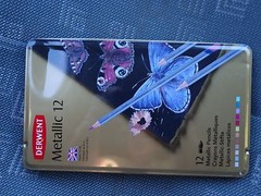 Derwent Metallic 12 Pencils