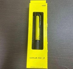 Uni-ball R:E 3 0.5mm . Gel ink. Replacement refill.