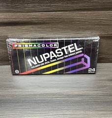 Prismacolor Premier NUPASTEL 24 Firm Pastel Color Sticks