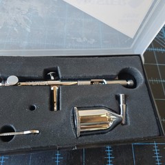 Master SB88 Pro Set Dual-Action Side Feed Airbrush no needle, as shown open box