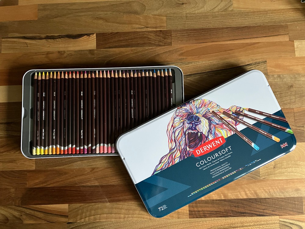 Derwent Coloursoft Set of 72 Pencils New Sealed Damaged Tin