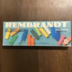 Vintage REMBRANDT SOFT PASTELS Talens 30 Half Sticks .4″ x 1.4″ Made In Holland