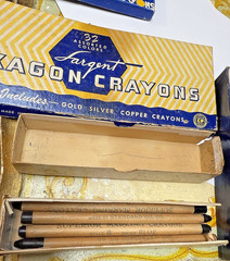 OLD SUPERIOR MARKING CRAYONS STANDARD OIL SARGENT HEXAGON OVERSIZE CRAYONS LOT
