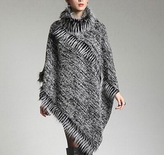 Poncho – Knitted Turtle Neck with Faux Fur Trim – SF-RUM27GY