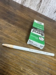 Berol Paper Wrapped 173T Black (22) 164T White (8) China Markers- Grease Pencils